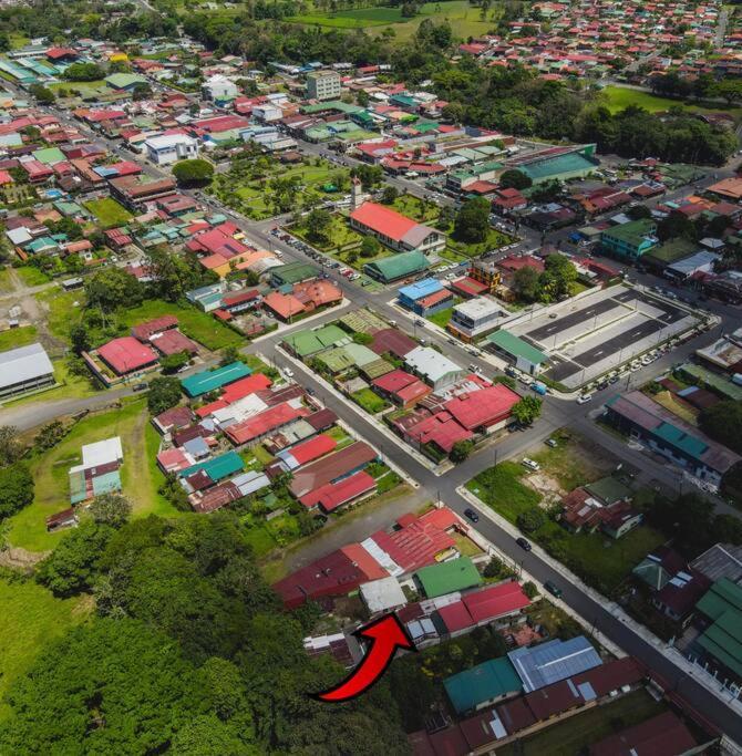 La Fortuna Donwtown Dreams Екстериор снимка